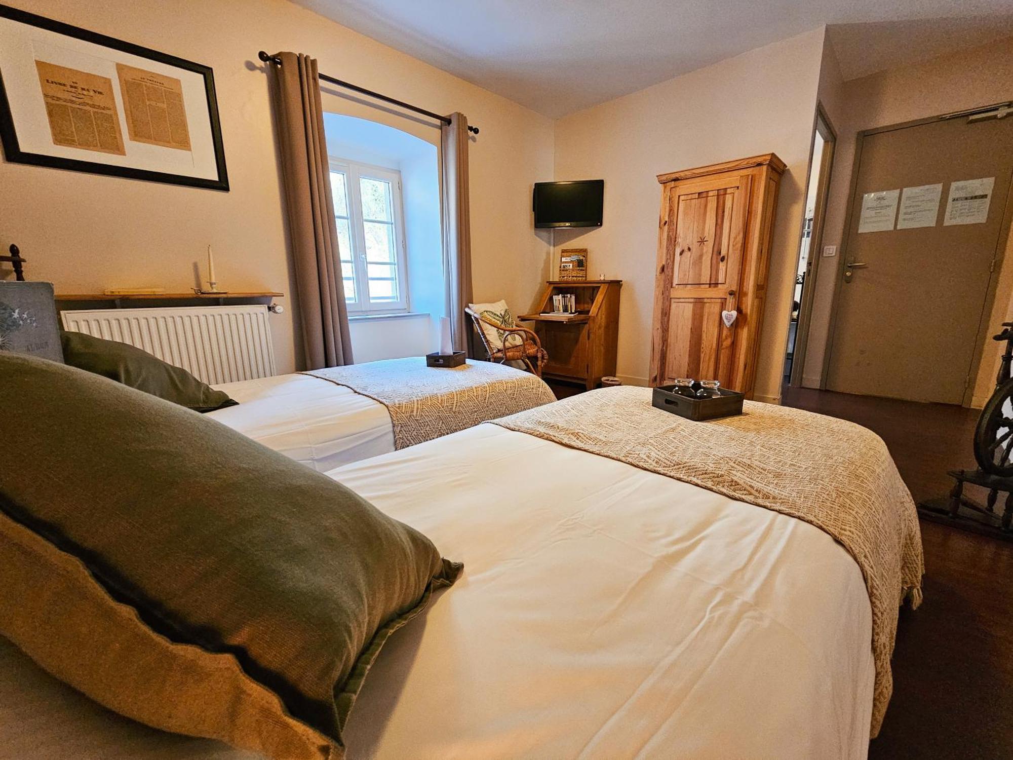 Auberge De Chanteuges エクステリア 写真
