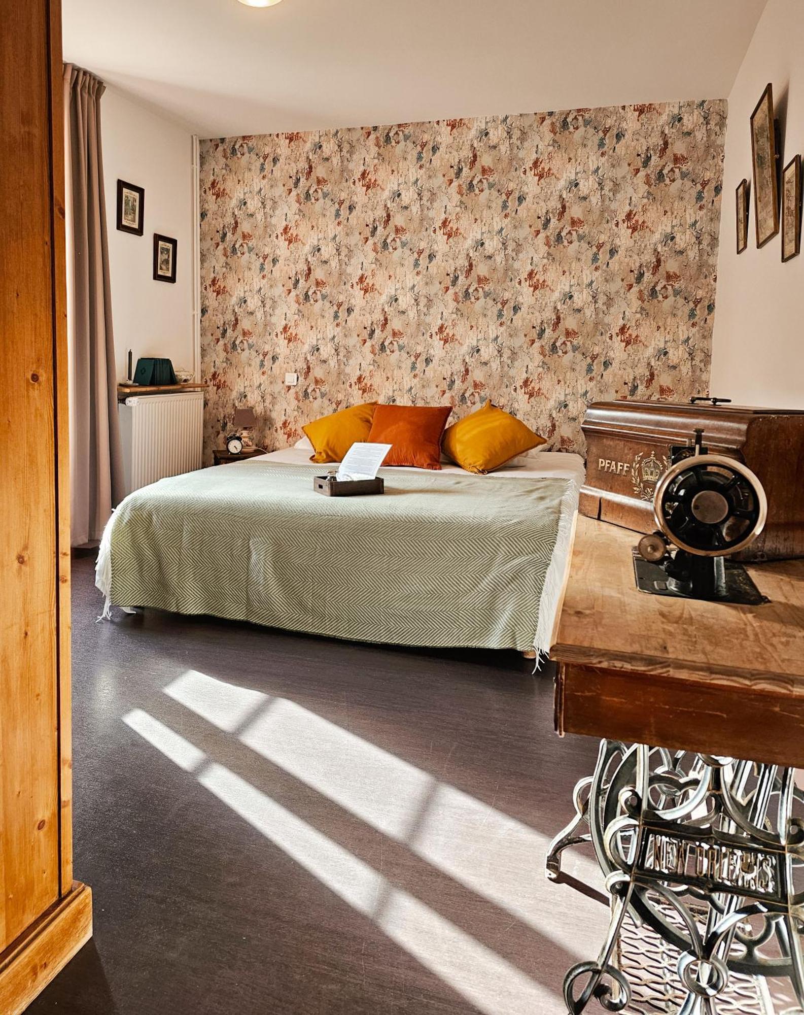 Auberge De Chanteuges エクステリア 写真