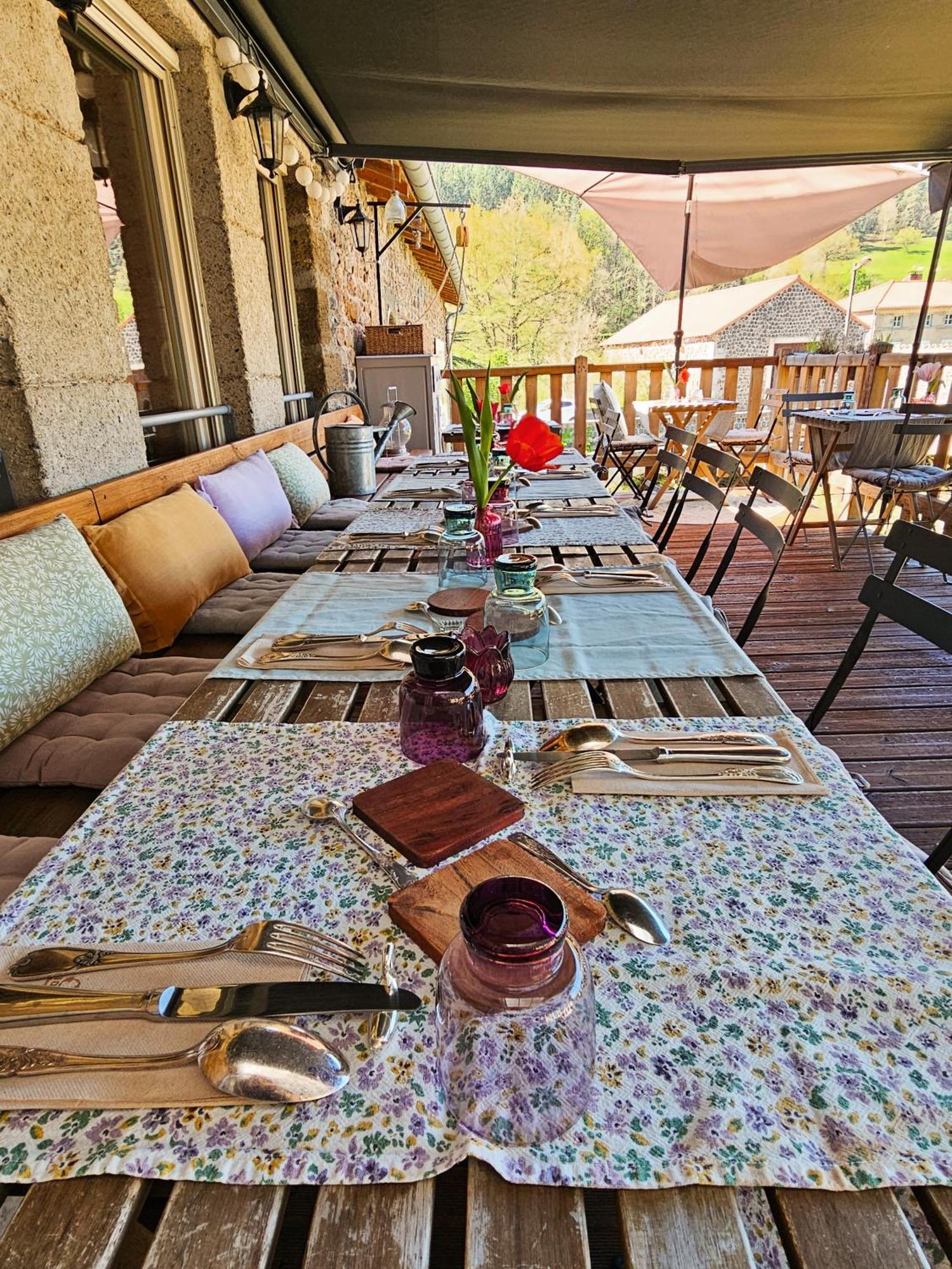 Auberge De Chanteuges エクステリア 写真